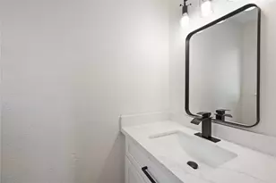 7639 Bigwood St, Houston, TX 77016 - Photo 23