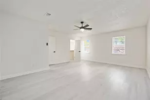 7639 Bigwood St, Houston, TX 77016 - Photo 15