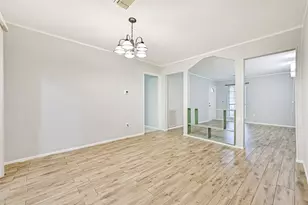 501 Bellmar Ln, Friendswood, TX 77546 - Photo 11