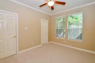 5208 Blossom St, Houston, TX 77007 - Photo 5