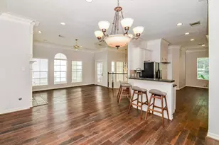 5208 Blossom St, Houston, TX 77007 - Photo 9