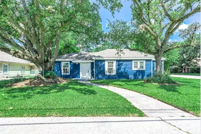 611 N Pruett Street, Baytown, TX 77520 - Photo 1