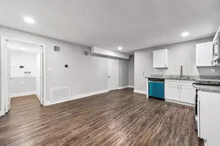 611 N Pruett St, Baytown, TX 77520 - Photo 13