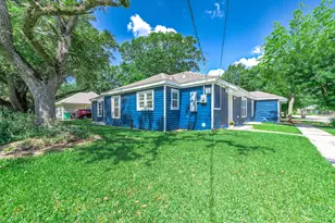 611 N Pruett St, Baytown, TX 77520 - Photo 37