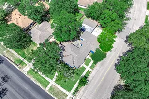 611 N Pruett St, Baytown, TX 77520 - Photo 41