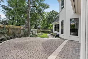 2 Argonne Pl, The Woodlands, TX 77382 - Photo 5