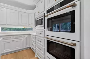 2 Argonne Pl, The Woodlands, TX 77382 - Photo 15