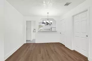 4215 East Ln, Houston, TX 77026 - Photo 17