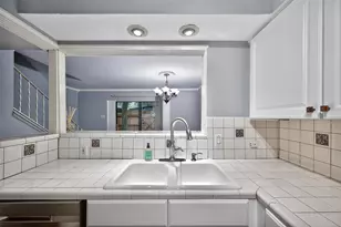 5231 Arboles Dr, Houston, TX 77035 - Photo 11