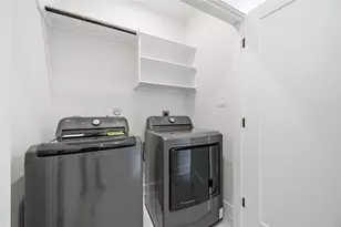 8019 Grandview St, Houston, TX 77051 - Photo 27