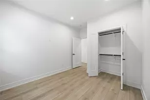 8019 Grandview St, Houston, TX 77051 - Photo 19