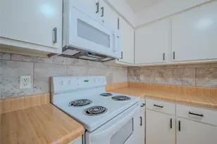 13034 Leader St, Houston, TX 77072 - Photo 17