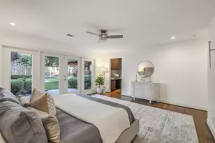 451 Brown Saddle St, Houston, TX 77057 - Photo 15