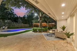 451 Brown Saddle St, Houston, TX 77057 - Photo 37