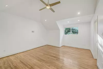 451 Brown Saddle Street, Houston, TX 77057 - Photo 23