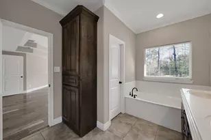 12207 Mustang Ave, Willis, TX 77378 - Photo 13