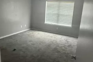 86 W Park West Dr, Houston, TX 77072 - Photo 7