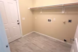 1040 Trinidad St, Beaumont, TX 77703 - Photo 17