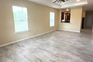 1040 Trinidad St, Beaumont, TX 77703 - Photo 3