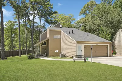 111 Springs Edge Drive, Conroe, TX 77356 - Photo 1
