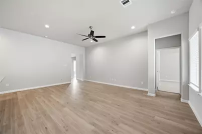 3919 Sugardale Street, Baytown, TX 77521 - Photo 5