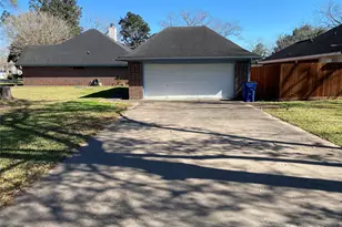 301 Jansen Dr, West Columbia, TX 77486 - Photo 7