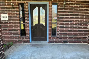 301 Jansen Dr, West Columbia, TX 77486 - Photo 5