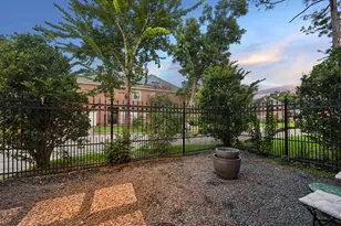4900 Florence St, Bellaire, TX 77401 - Photo 27
