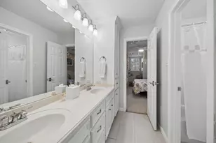 4900 Florence St, Bellaire, TX 77401 - Photo 17