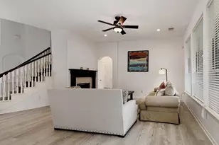 35 Westwinds Cir, The Woodlands, TX 77382 - Photo 9
