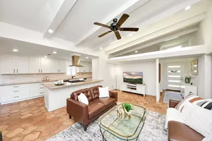 10150 Brinwood Dr, Houston, TX 77043 - Photo 3