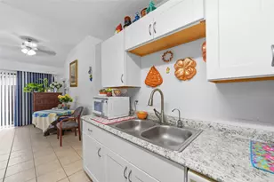 4411 Daisy Meadow Dr, Katy, TX 77449 - Photo 11