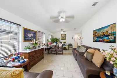 4411 Daisy Meadow Drive, Katy, TX 77449 - Photo 9