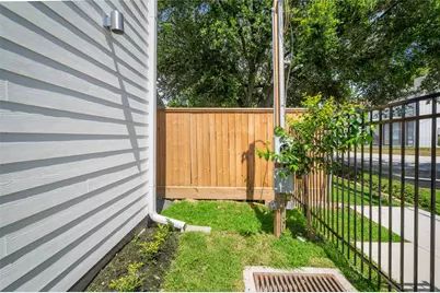 902 Kern Street #A, Houston, TX 77009 - Photo 31