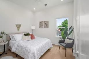 902 Kern St, Houston, TX 77009 - Photo 27