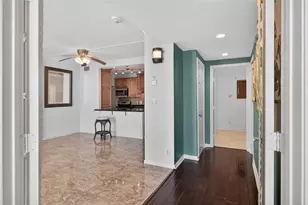 1401 E Beach Dr, Galveston, TX 77550 - Photo 19
