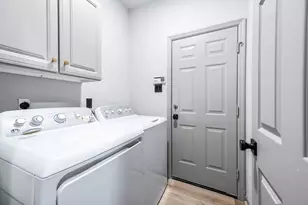 83 S Spiral Vine Cir, The Woodlands, TX 77381 - Photo 11