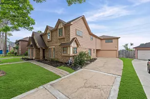 110 Shadow Wood Dr, Sugar Land, TX 77498 - Photo 1