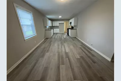 819 W Kyle Road, Clute, TX 77531 - Photo 9