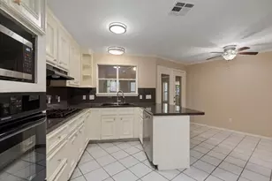 14151 Buckingham Ln, Tomball, TX 77375 - Photo 17