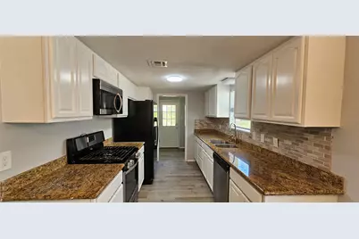 26311 Maplewood Drive, Spring, TX 77386 - Photo 7