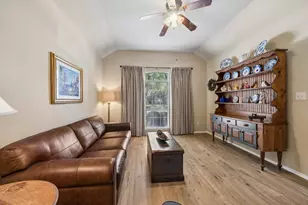 2510 Llano Springs Dr, Katy, TX 77494 - Photo 9