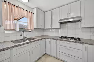 18755 Wonder Land Way, Houston, TX 77084 - Photo 9