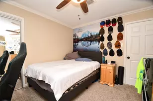 306 Priscilla Ct, Houston, TX 77015 - Photo 9