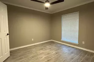 608 Pebbleshire Dr, Houston, TX 77062 - Photo 17