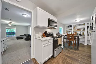 1606 W 8th Street, Freeport, TX 77541 - Photo 5