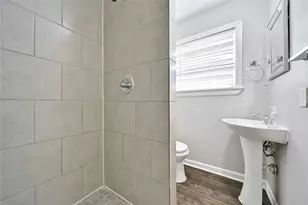 1606 W 8th St, Freeport, TX 77541 - Photo 13