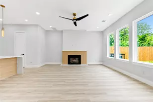 7827 Brandon St, Houston, TX 77051 - Photo 19