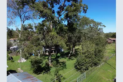170 N County Road 30, Angleton, TX 77515 - Photo 1