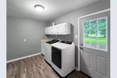 829 S Van Ostrand Avenue, Winnie, TX 77665 - Photo 19